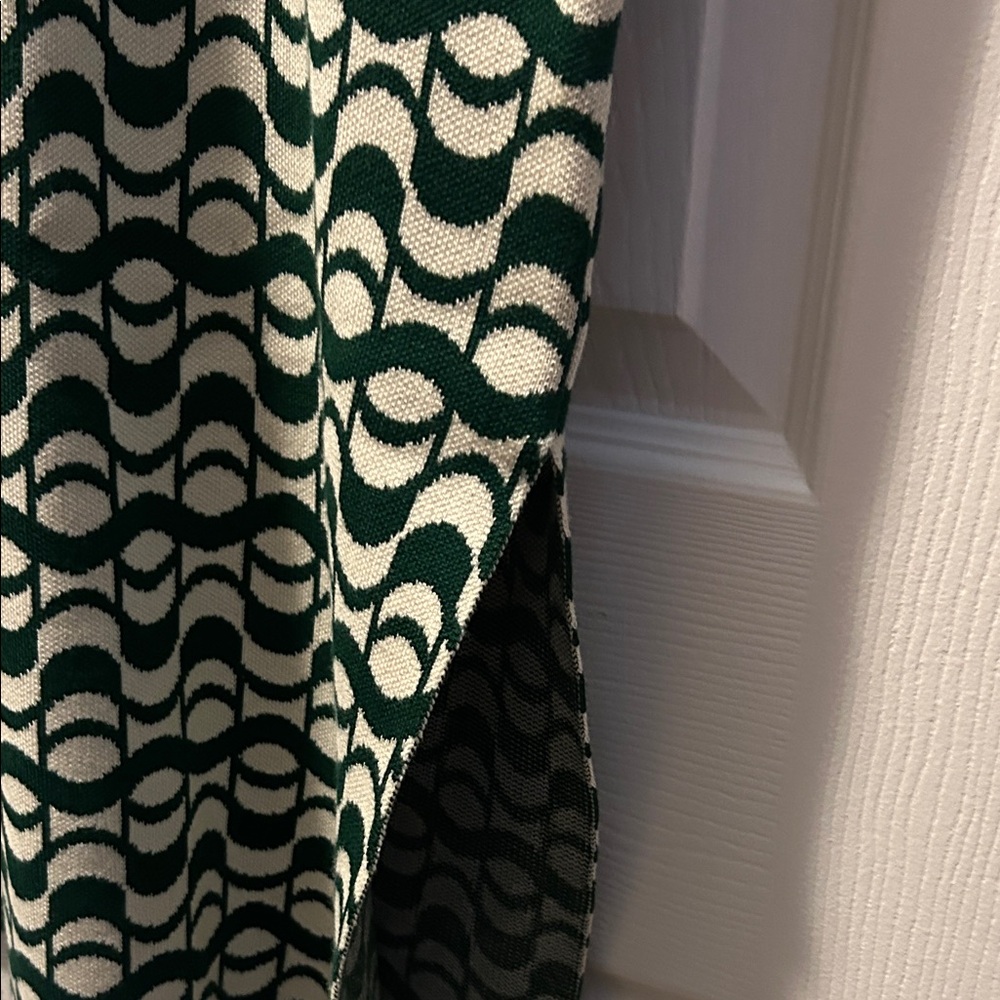 House of Harlow Green Patterned Sleeveless Dress - Picture 6 of 6
